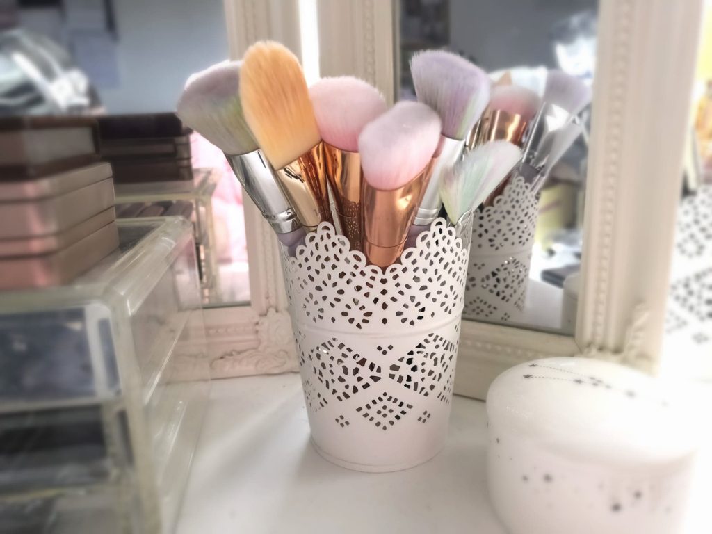 Makeup clear out and organisation tips