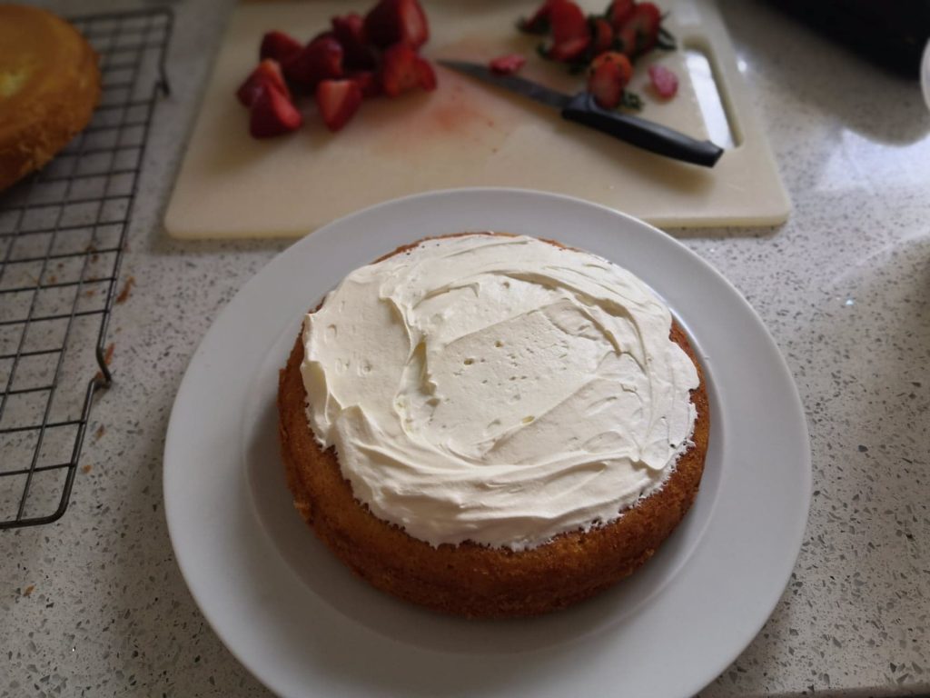 Strawberries and Cream Sponge Cake Recipe
